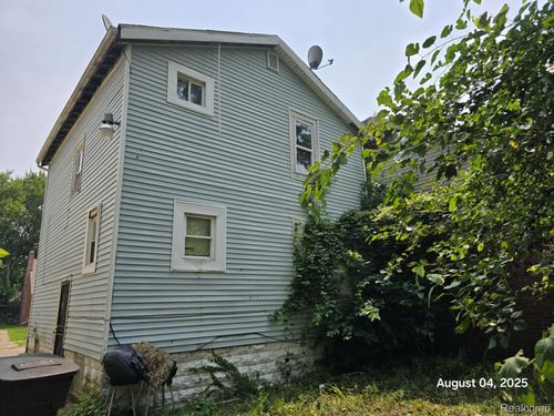 19363 Charest St, Detroit, MI, 48234-1645 | Card Image