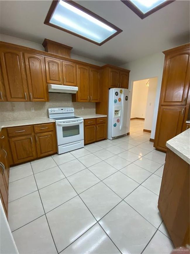 1911 Sebastian St, House other with 3 bedrooms, 3 bathrooms and 3 parking in Mission TX | Image 8