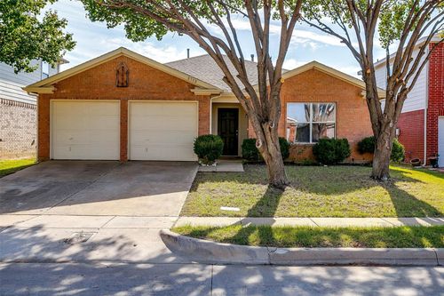 8304 Horse Whisper Ln, Fort Worth, TX, 76131-5342 | Card Image
