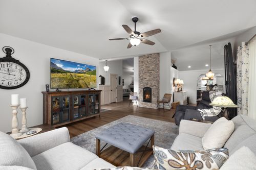 44 Windward Loop, KALISPELL, MT, 59901-2683 | Card Image