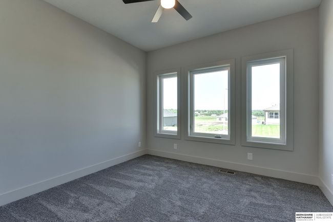 11106 N 161 St St, House other with 5 bedrooms, 3 bathrooms and 3 parking in Bennington NE | Image 37