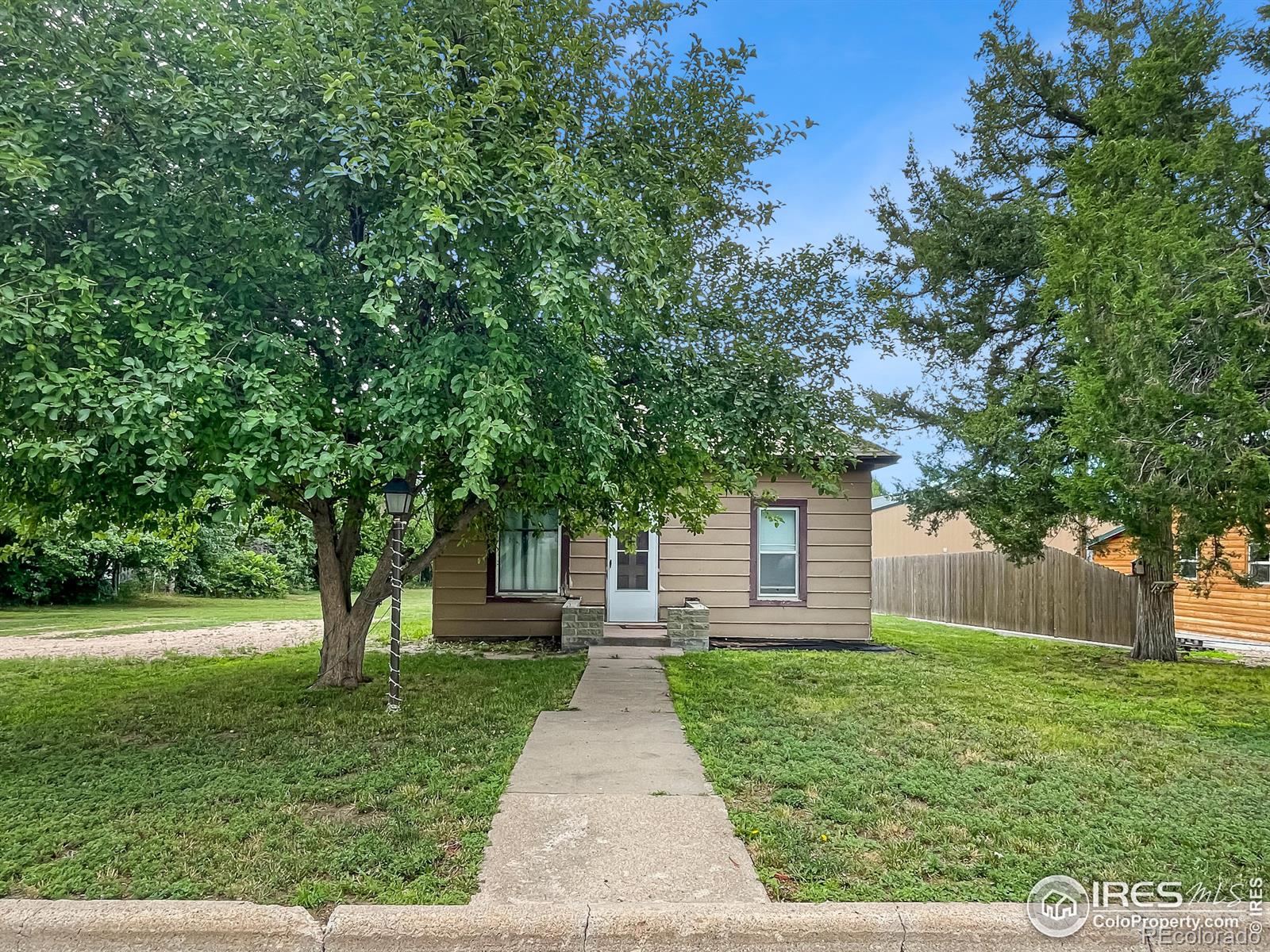 Raymond St, Haxtun, CO 80731