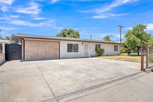 5327 N Rockvale Ave, Azusa, CA, 91702-5833 | Card Image