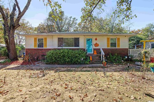 1521 Skyline Drive, North Little Rock, AR, 72116-9372 | Card Image