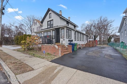 1952 Stratford Ave, Neptune, NJ, 07753-4617 | Card Image