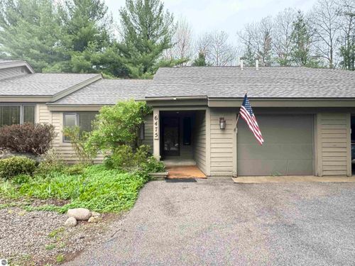 6475 Mission Rdg, Traverse City, MI, 49686-1800 | Card Image