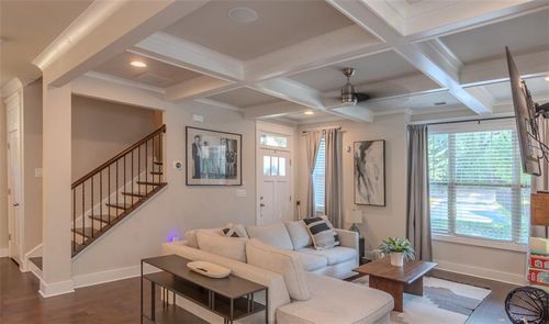 1764 Whitfield Parc Cir Se, Smyrna, GA, 30080-2204 | Card Image