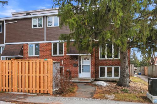 7-122 Salter Crescent, Kanata, ON, K2K1Y7 | Card Image