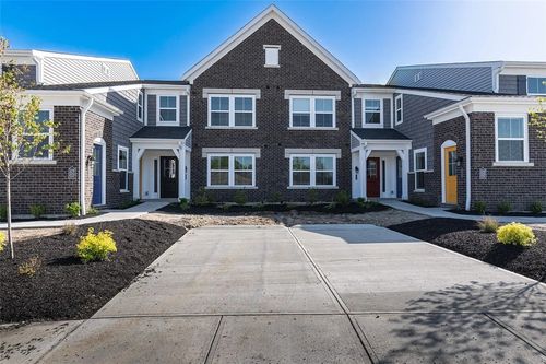 5239 Hazeltine Ln, Lebanon, OH, 45036-3561 | Card Image