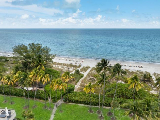 APT-446 - 141 Crandon Blvd, Condo with 3 bedrooms, 2 bathrooms and null parking in Key Biscayne FL | Image 33