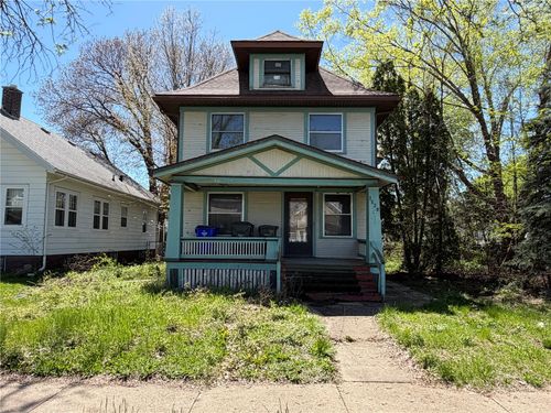 1529 6th Ave Se, Cedar Rapids, IA, 52403-2532 | Card Image