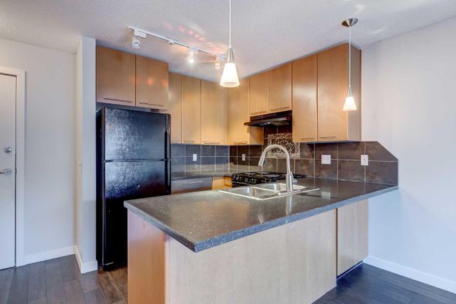 429 - 35 Richard Court Sw, Home with 1 bedrooms, 1 bathrooms and 1 parking in Calgary AB | Image 4