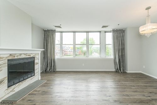 apt-313-240 Main St, Little Falls, NJ, 07424-1353 | Card Image