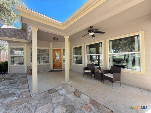 1660 Westview Court Dr, Canyon Lake, TX, 78133-5031 | Card Image