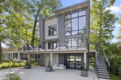 11160 Marquette Dr, New Buffalo, MI, 49117-9227 | Card Image