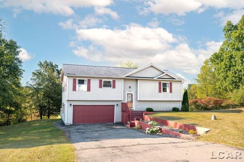 10440 Connemara Cir, Cement City, MI, 49233-8600 | Card Image