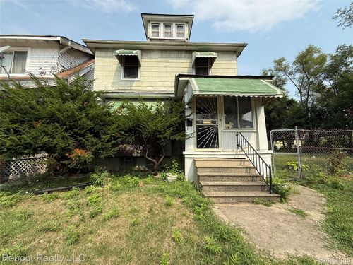 5230 Maplewood St, Detroit, MI, 48204-3636 | Card Image