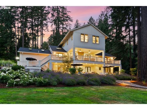 2008 S Military Rd, Portland, OR, 97219-7996 | Card Image
