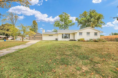 303 W Evergreen Dr, Saint Joseph, IL, 61873-9118 | Card Image