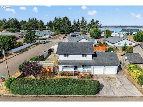 1300 Sanford St, CoosBay, OR, 97420 | Card Image