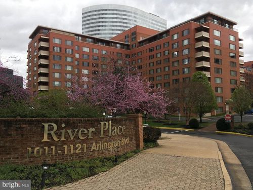 935-1121 Arlington Boulevard, ARLINGTON, VA, 22209 | Card Image