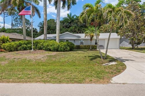 4639 Robin Ave, NAPLES, FL, 34104-4470 | Card Image
