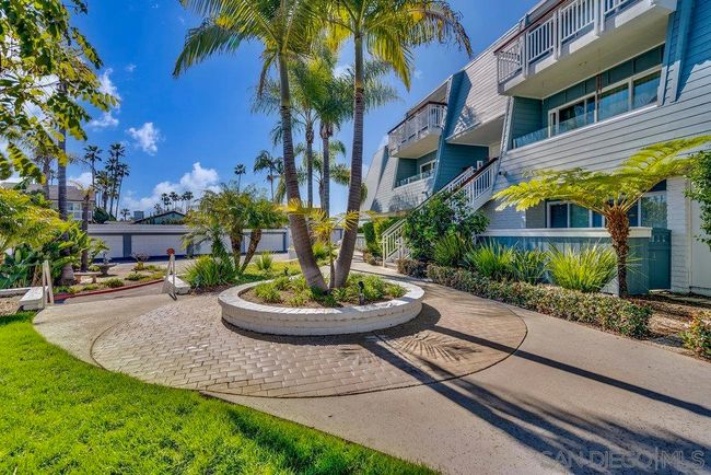 34 Montego Ct, Condo with 2 bedrooms, 3 bathrooms and 2 parking in Coronado CA | Image 41