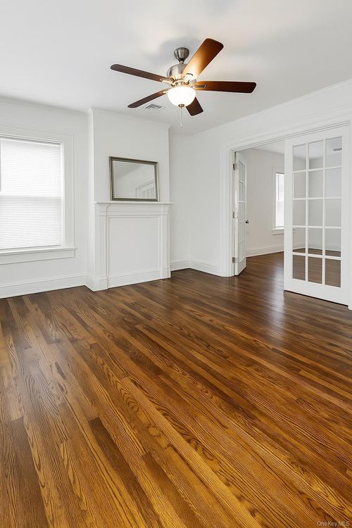 2-21 Lincoln Ave, Poughkeepsie, NY, 12601-4309 | Card Image