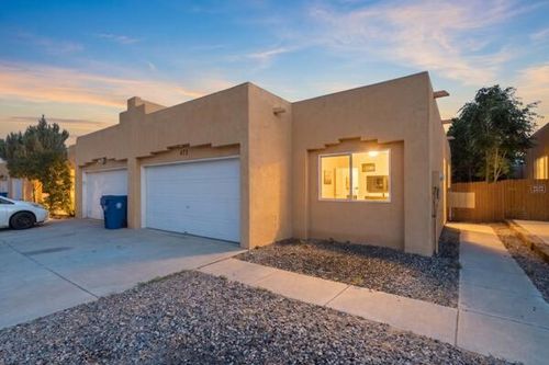 473 Garden Ave Sw, Los Lunas, NM, 87031-8569 | Card Image