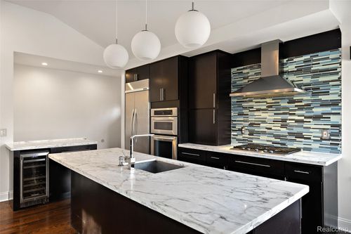 1653 Taunton Rd, Birmingham, MI, 48009-7203 | Card Image