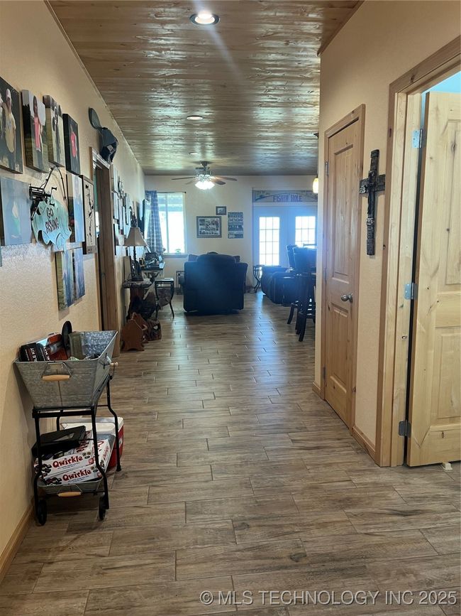 Entry way to home | Image 5