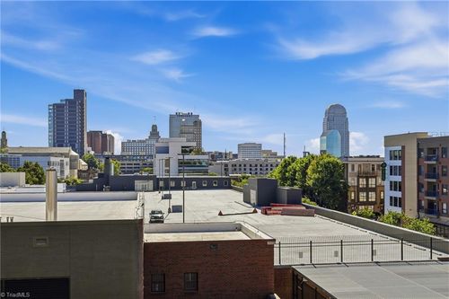 20-851 W 4th St, Winston Salem, NC, 27101-2546 | Card Image