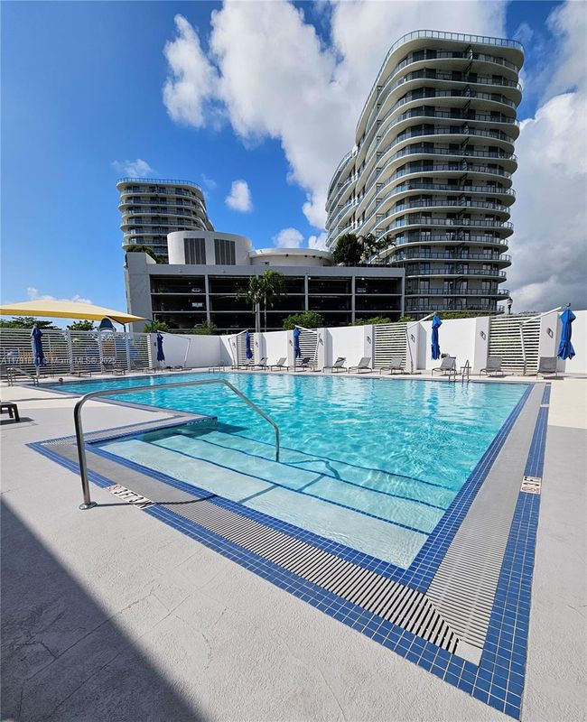 APT-2202 - 15051 Royal Oaks Ln, Condo with 2 bedrooms, 3 bathrooms and null parking in North Miami FL | Image 34