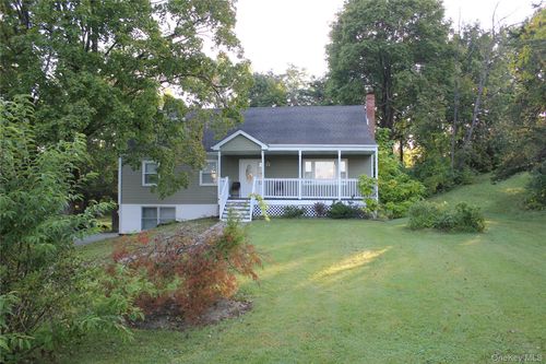 43 Laffin Ln, Poughkeepsie, NY, 12603-4903 | Card Image