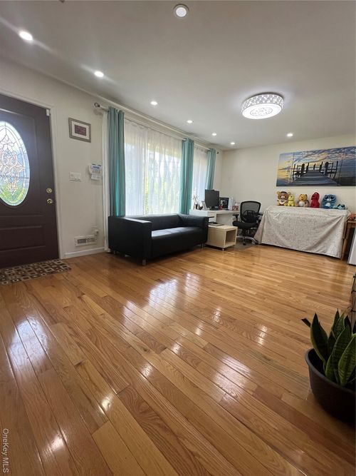 10 Otsego Pl, Commack, NY, 11725-5006 | Card Image