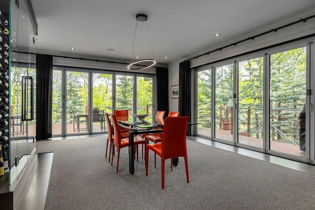 25 Posthill Drive Sw, House other with 4 bedrooms, 4 bathrooms and 8 parking in Calgary AB | Image 15
