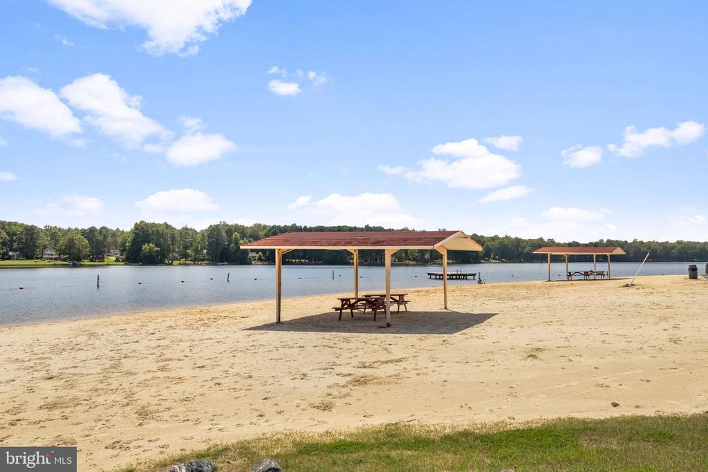 Residential Lease in RUTHER GLEN 2