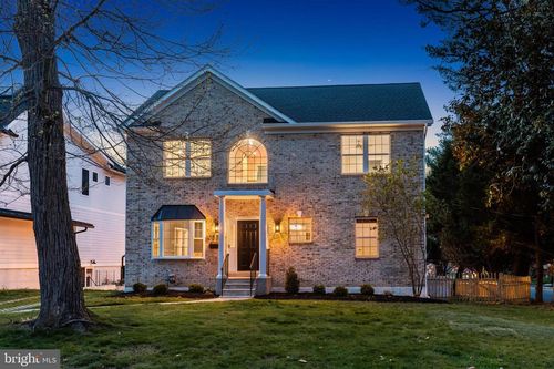 103 Battle St Sw, VIENNA, VA, 22180-6302 | Card Image