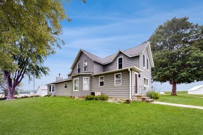 3858 Dakota Avenue, Home with 3 bedrooms, 1 bathrooms and null parking in Gowrie IA | Image 1