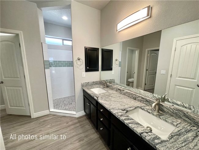 Master Bathroom | Image 9