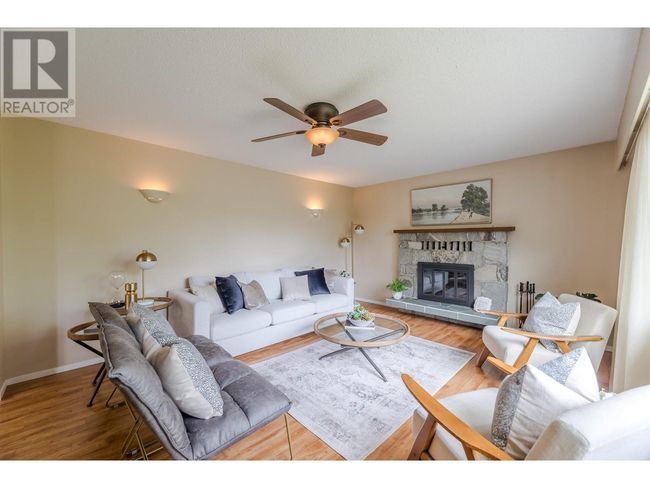 13018 Armstrong Ave, House other with 4 bedrooms, 3 bathrooms and 4 parking in Summerland BC | Image 11