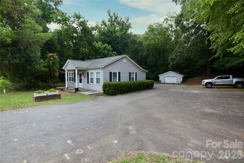 381 Mcgill Avenue Nw, Concord, NC, 28027 | Card Image