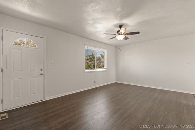 201 E 1 St St, House other with 2 bedrooms, 1 bathrooms and null parking in Claremore OK | Image 7