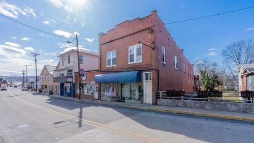 5 S Main St, Petersburg, WV, 26847-1753 | Card Image