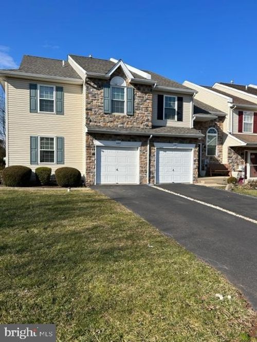 660 Chadbourne Ct, HARLEYSVILLE, PA, 19438-3098 | Card Image