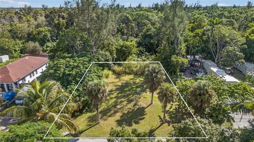 2650 Holly Ave, NAPLES, FL, 34112-7316 | Card Image