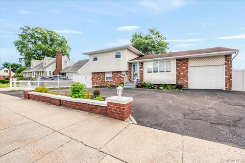 36 Michel Ave, Farmingdale, NY, 11735-4527 | Card Image