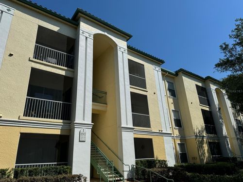 apt-107-8902 Legacy Ct, KISSIMMEE, FL, 34747-1054 | Card Image