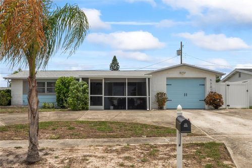 5321 Mosaic Dr, Holiday, FL, 34690-6522 | Card Image