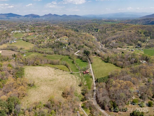 435 Upper Glady Fork Rd, House other with 2 bedrooms, 2 bathrooms and null parking in Candler NC | Image 44